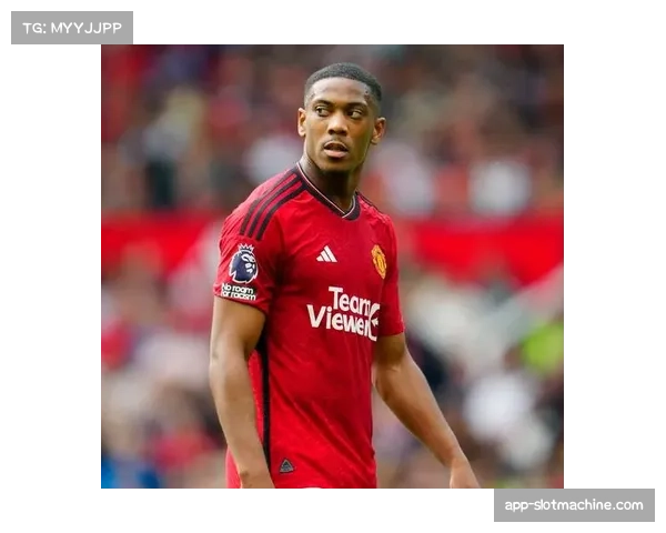 法国前锋马夏尔加盟蒙特雷，与拉莫斯组成前场搭档